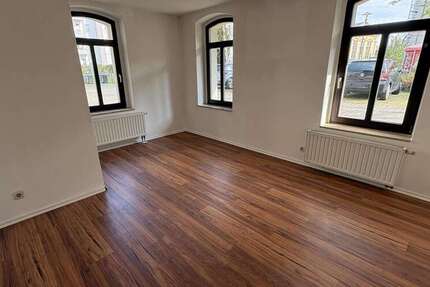 Wohnung Zwickau Mitte-Nord - 2 Zimmer, 42 m&sup2;, 280&euro; | Angebot:26315940