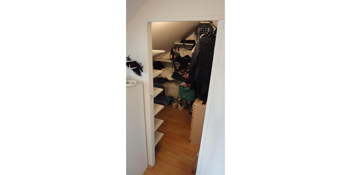 Dachgeschoßwohnung Pulheim - 2 Zimmer, 82 m&sup2;, 920&euro; | Angebot:26565259