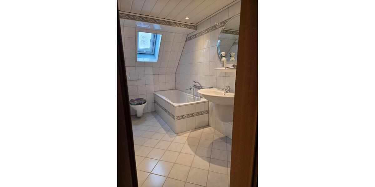 Einfamilienhaus Modautal - 6 Zimmer, 161 m&sup2;, 1.400&euro; | Angebot:25810666