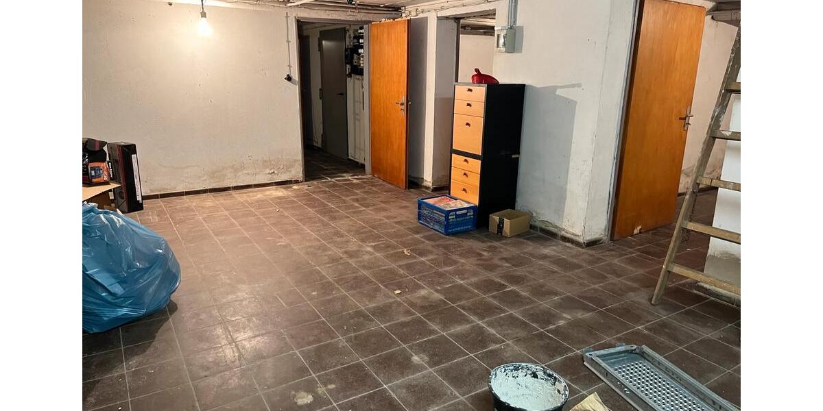 Zentrale Lagerfläche in Babenhausen zimmer