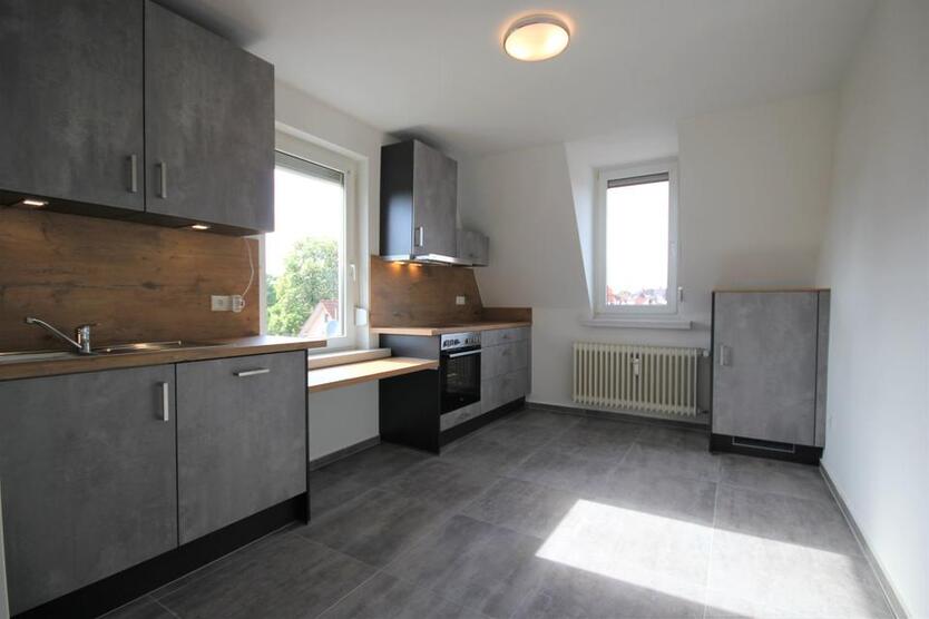 +++SCHÖNES 1 Zimmer DG APPARTEMENT+++ab September frei+++