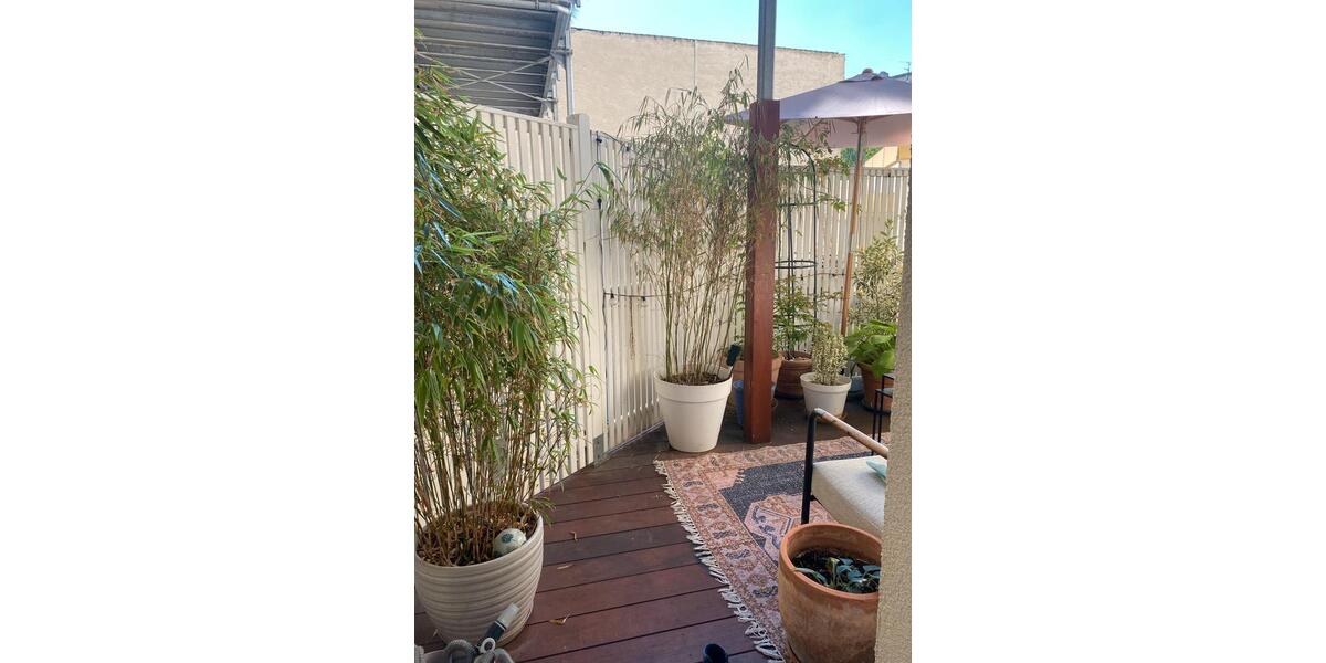 Hochparterre Wiesbaden Klarenthal - 4 Zimmer, 132 m&sup2;, 1.980&euro; | Angebot:25045916