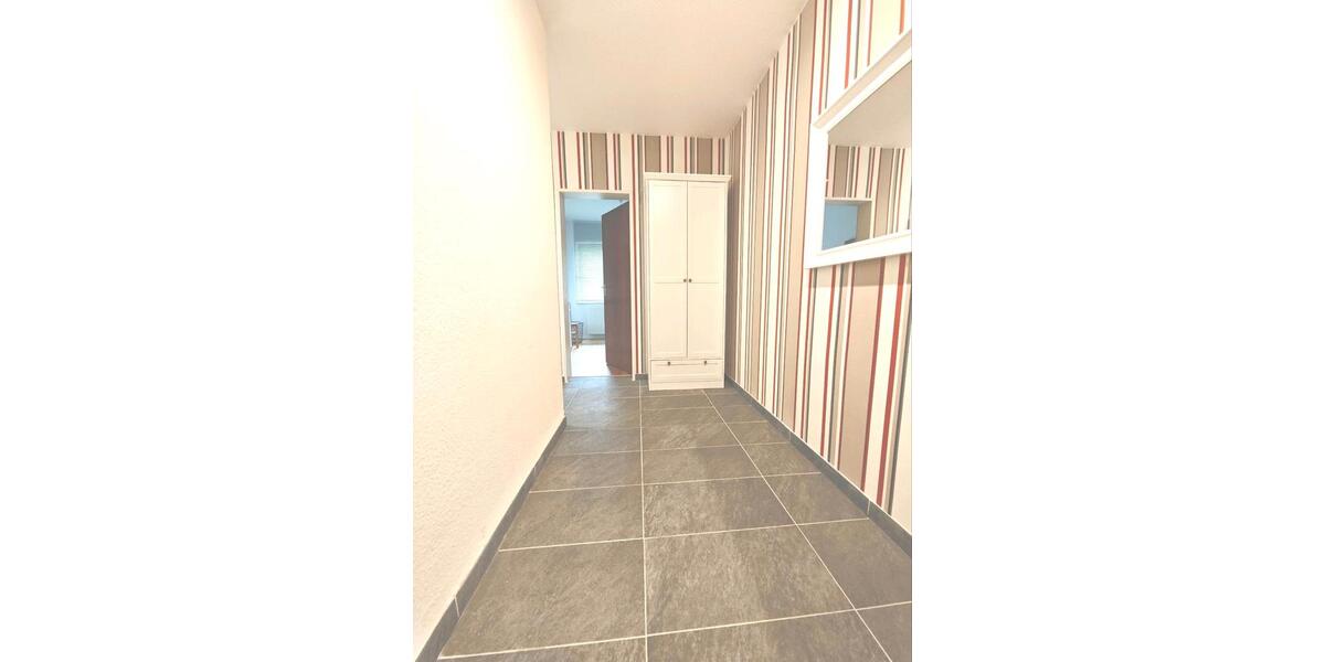 Hochparterre Jüchen - 3 Zimmer, 73 m&sup2;, 950&euro; | Angebot:25930777