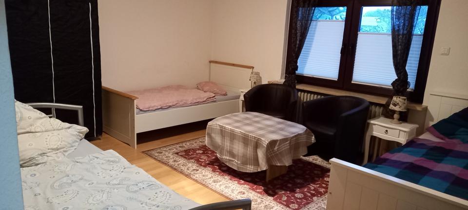 Wohnen auf Zeit Klein Nordende - 5 Zimmer, 130 m&sup2;, 650&euro; | Angebot:24988659