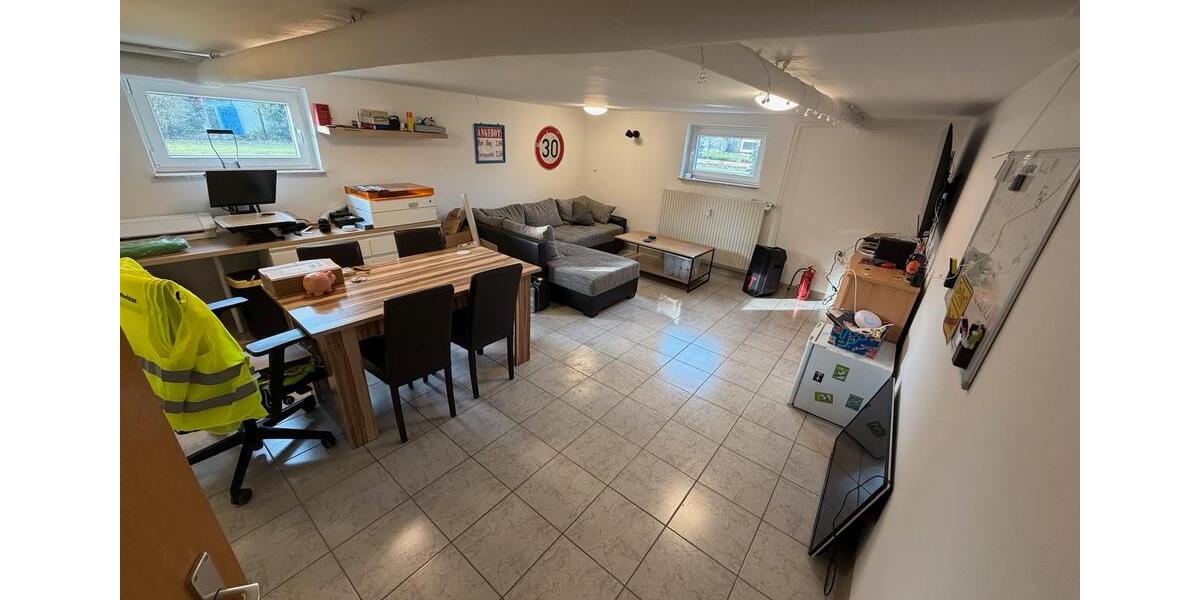 Erdgeschoßwohnung Bröckel - 4 Zimmer, 135 m&sup2;, 1.200&euro; | Angebot:24749760