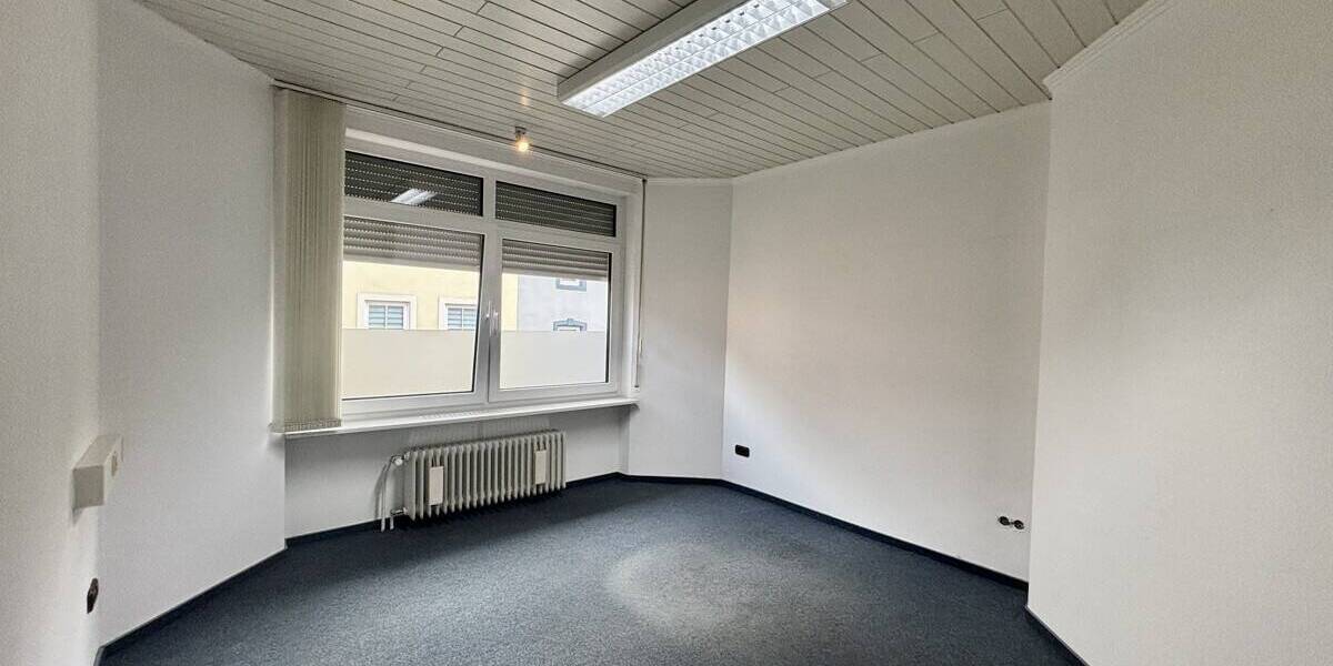 Gewerbeobjekt Trier / Heiligkreuz Heiligkreuz - 1 Zimmer, 2.500&euro; | Angebot:25730814