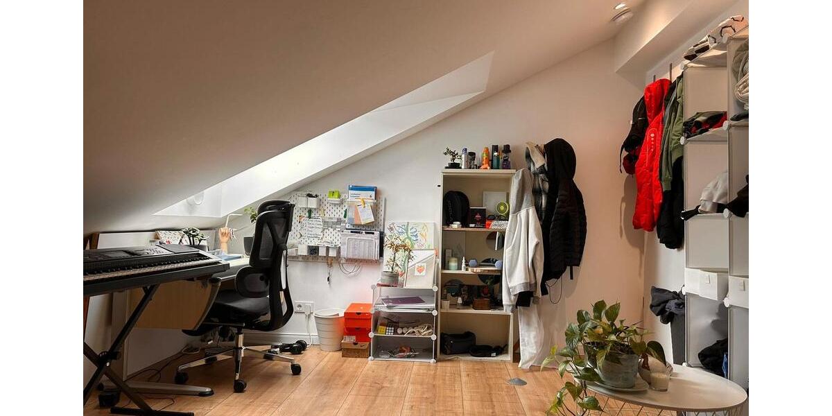 Dachgeschoßwohnung Waldbröl - 2 Zimmer, 70 m&sup2;, 780&euro; | Angebot:26648403