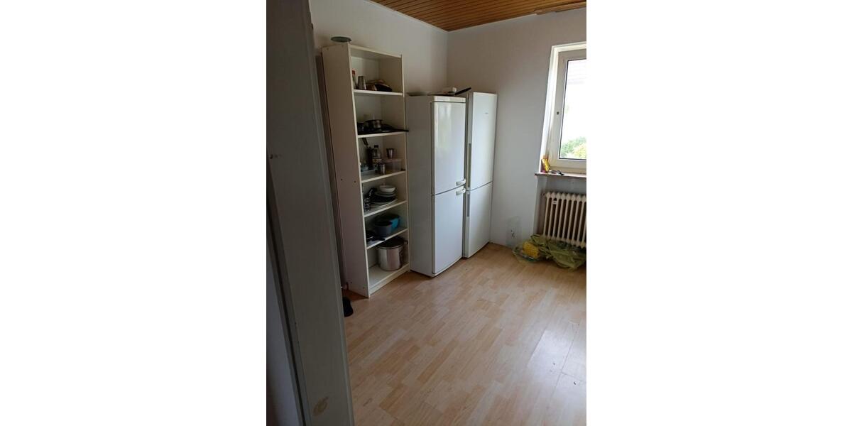 Bright Furnished Room in Erlangen | €460 All-In | Anmeldung aval. 1 zimmer