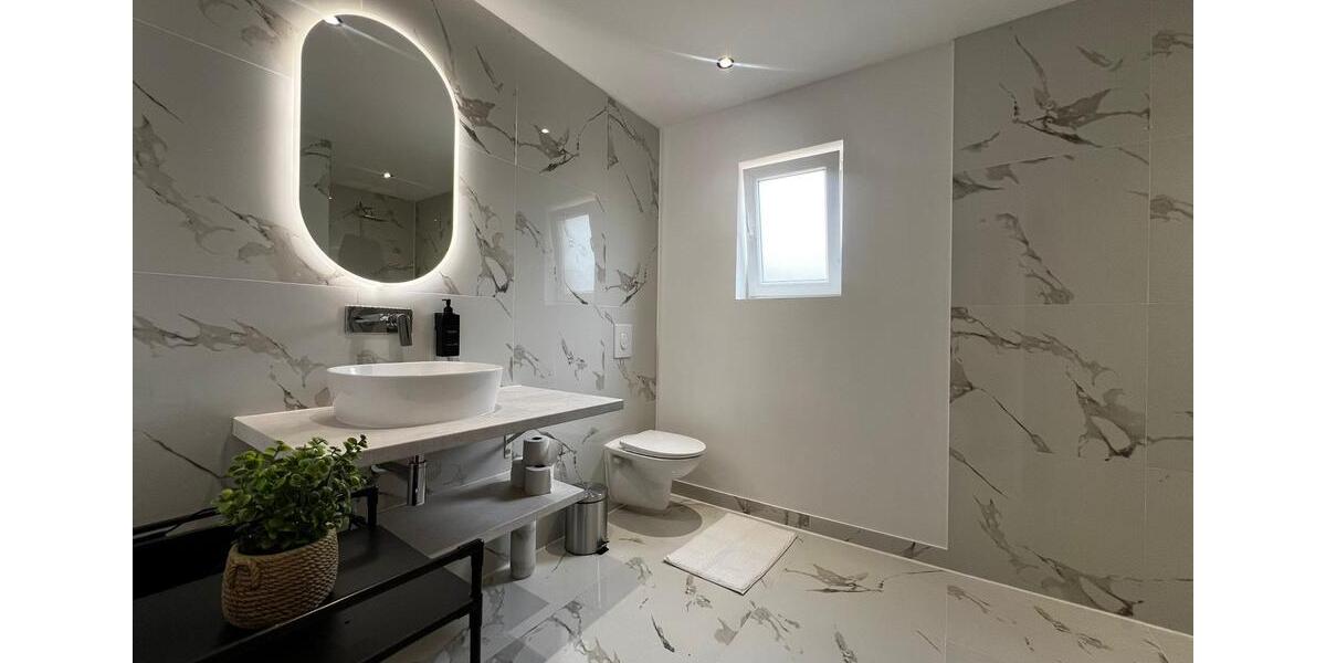 Wohnen auf Zeit Crimmitschau - 4 Zimmer, 105 m&sup2;, 15&euro; | Angebot:24788954