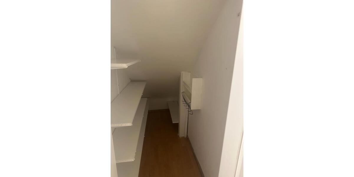 Dachgeschoßwohnung Bous - 4 Zimmer, 82 m&sup2;, 780&euro; | Angebot:22285781