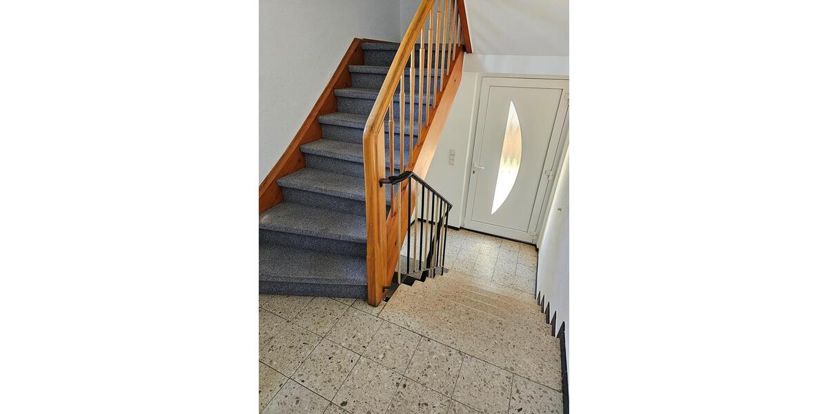 Doppelhaushälfte Nattheim - 7 Zimmer, 167 m&sup2;, 2.500&euro; | Angebot:22624871