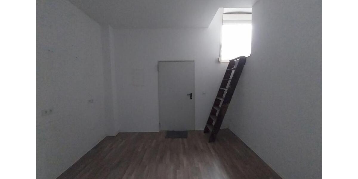 SulzbachSaar: kl. Ladenlokal in zentraler Lage, auch als Büro zimmer