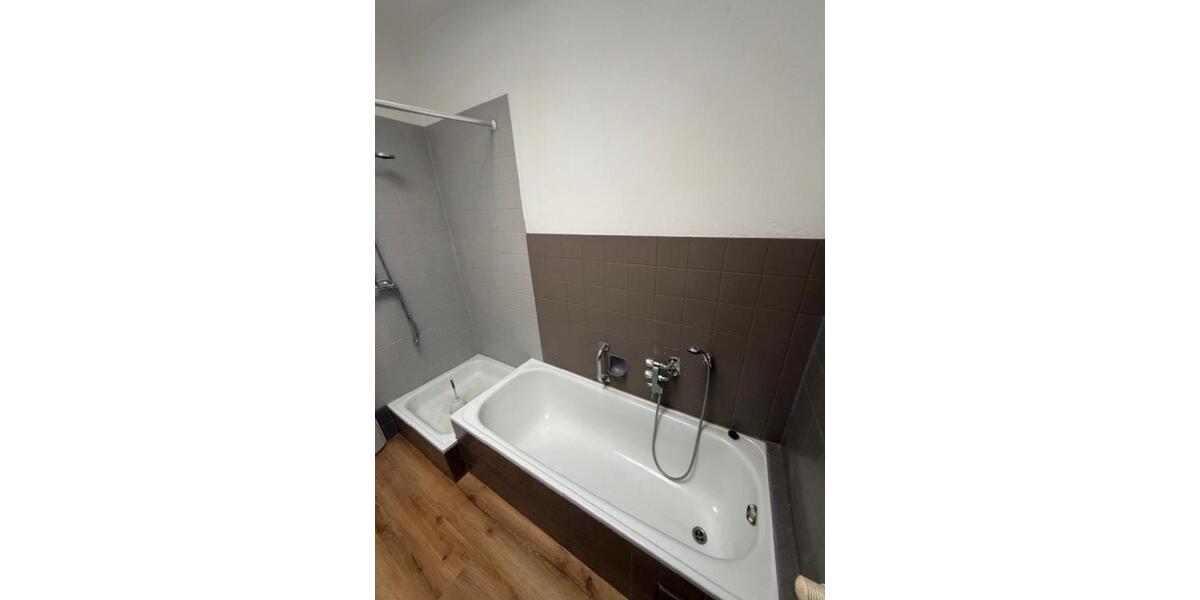 Etagenwohnung Hilchenbach - 4 Zimmer, 95 m&sup2;, 665&euro; | Angebot:24752170