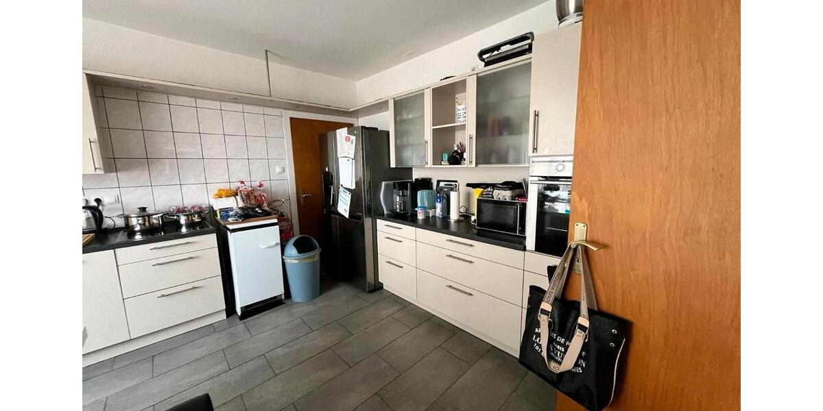 Erdgeschoßwohnung Barsinghausen - 5 Zimmer, 180 m&sup2;, 1.350&euro; | Angebot:23902841