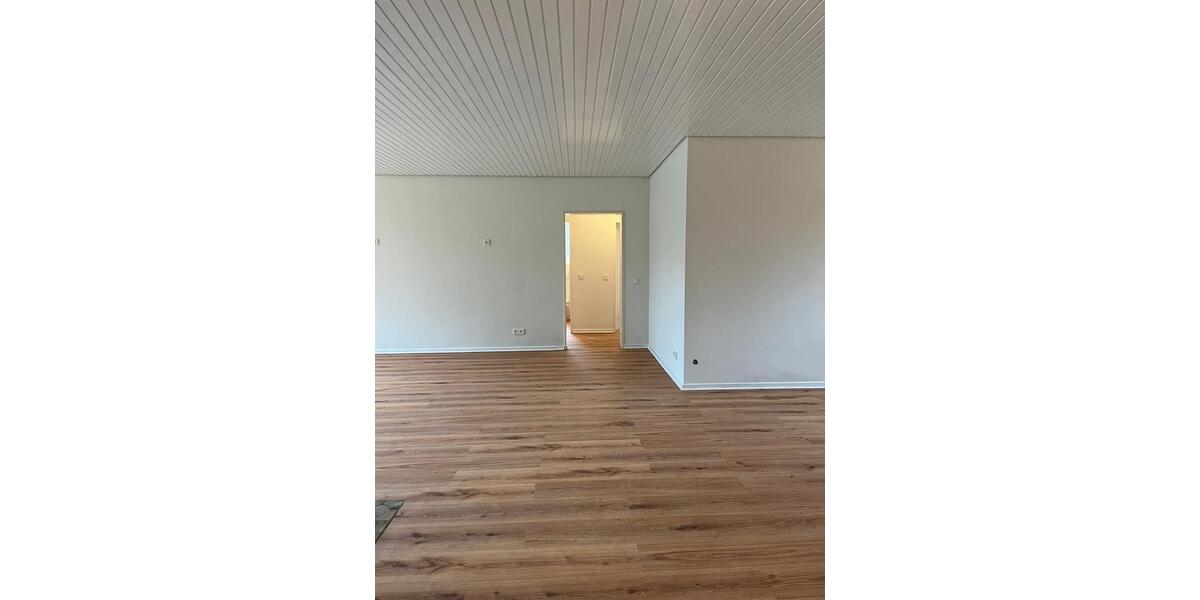 Erdgeschoßwohnung Hamburg Wandsbek - 4 Zimmer, 121 m&sup2;, 2.175&euro; | Angebot:26678163