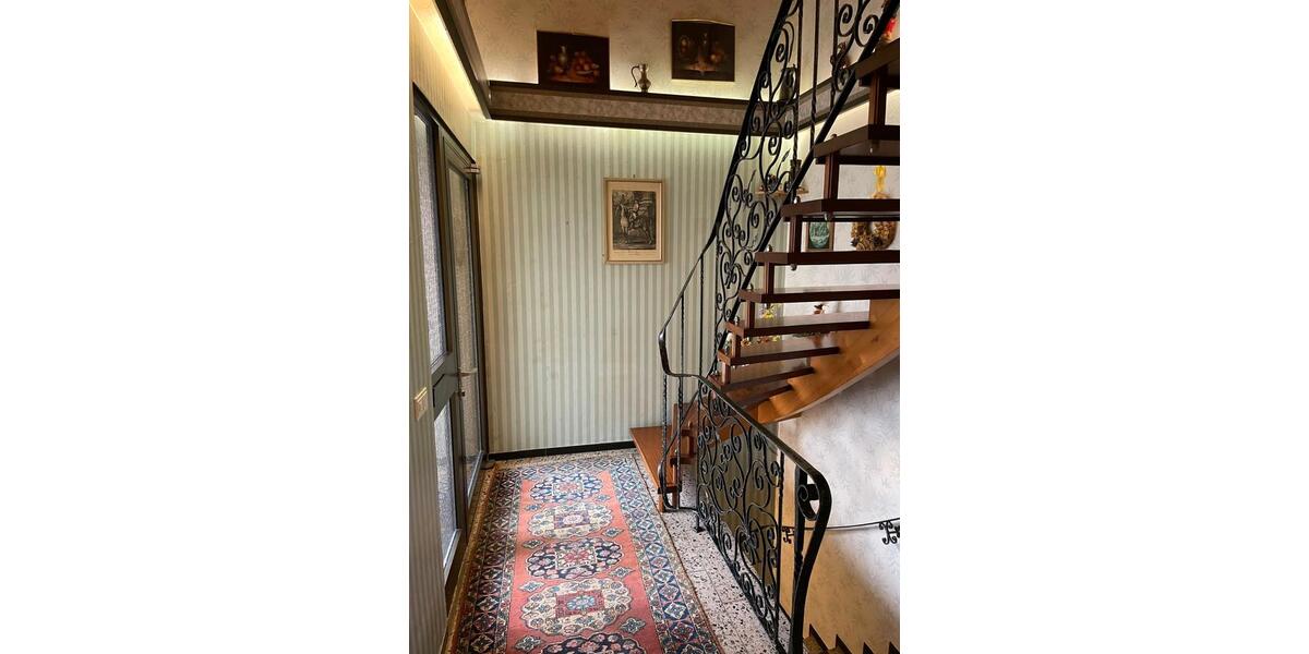 Erdgeschoßwohnung Selbitz - 3 Zimmer, 141 m&sup2;, 690&euro; | Angebot:26040544