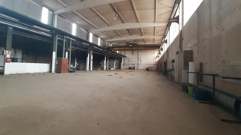 Halle Lagerhalle Kalthalle Freifläche Hamm Rathenaustraße zimmer