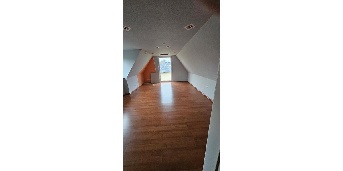 Dachgeschoßwohnung Eutin - 2 Zimmer, 52 m&sup2;, 600&euro; | Angebot:25267536