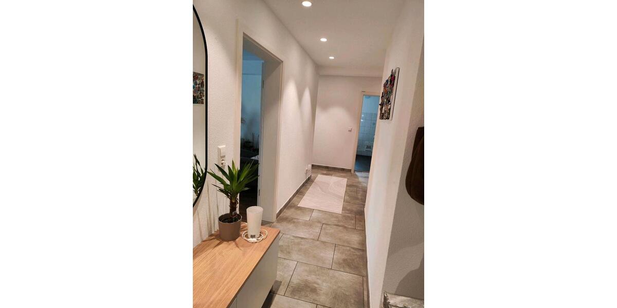 Etagenwohnung Efringen-Kirchen Kirchen - 3 Zimmer, 95 m&sup2;, 1.300&euro; | Angebot:26047537