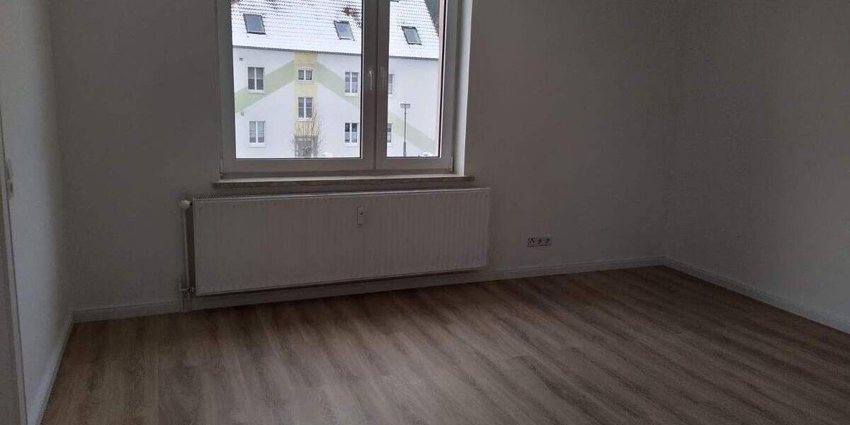 Etagenwohnung Plattenburg Glöwen - 2 Zimmer, 49 m&sup2;, 295&euro; | Angebot:25667457