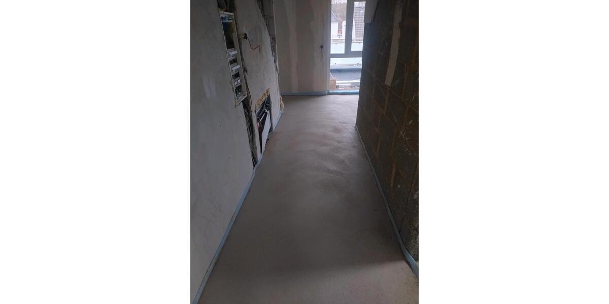 Dachgeschoßwohnung Schmelz - 1.050&euro; | Angebot:24818134