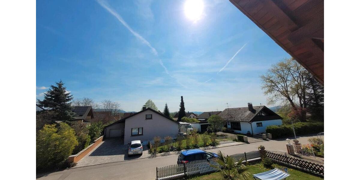 Dachgeschoßwohnung Frickingen - 4 Zimmer, 88 m&sup2;, 1.300&euro; | Angebot:26212062