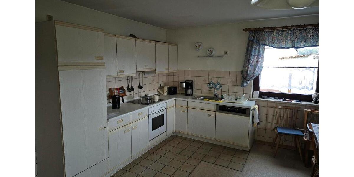 Erdgeschoßwohnung Konnersreuth - 3 Zimmer, 129 m&sup2;, 750&euro; | Angebot:25907825