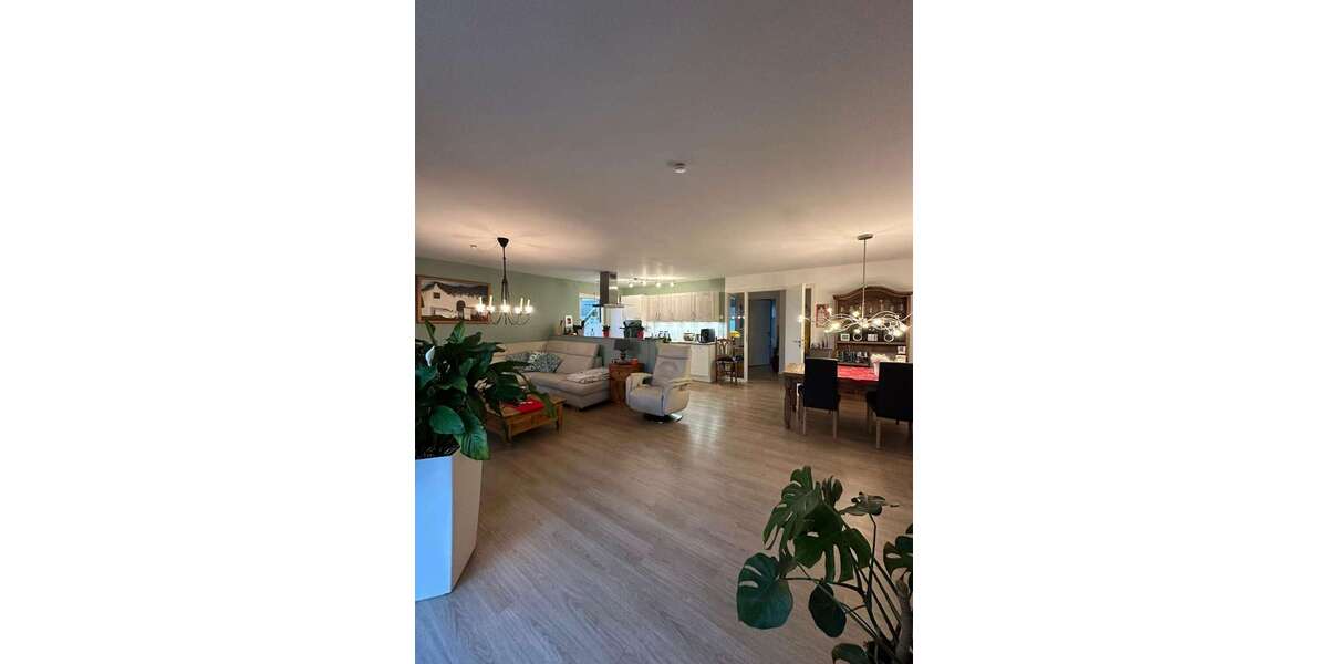 Etagenwohnung Aachen Aachen-Mitte - 3 Zimmer, 98 m&sup2;, 1.180&euro; | Angebot:25395314