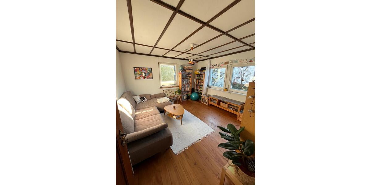 Helle, voll möblierte Wohnung zur Untermiete Februar - Juni 2.5 zimmer