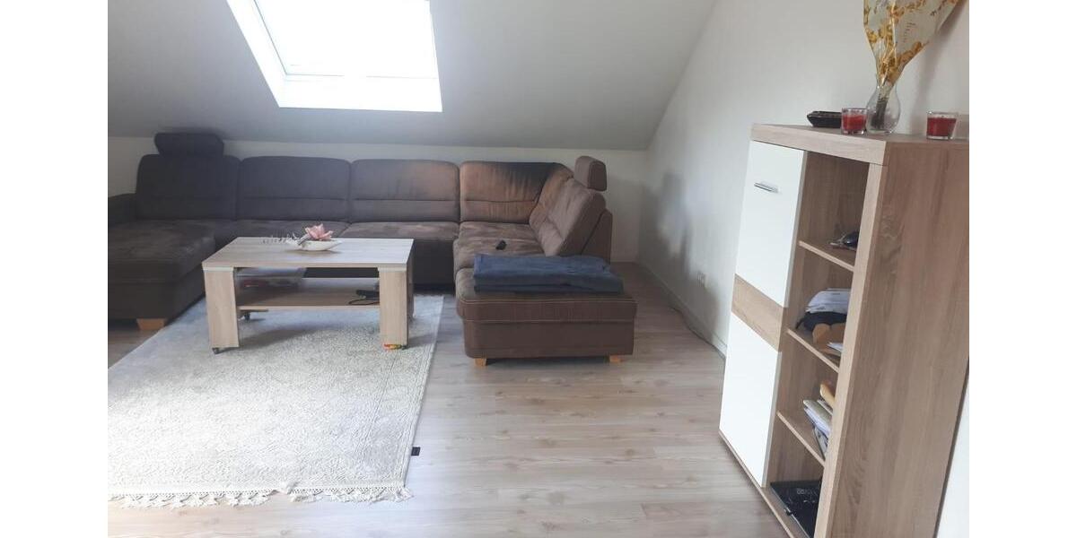 Dachgeschoßwohnung Schmelz - 4 Zimmer, 86 m&sup2;, 1.000&euro; | Angebot:25986605