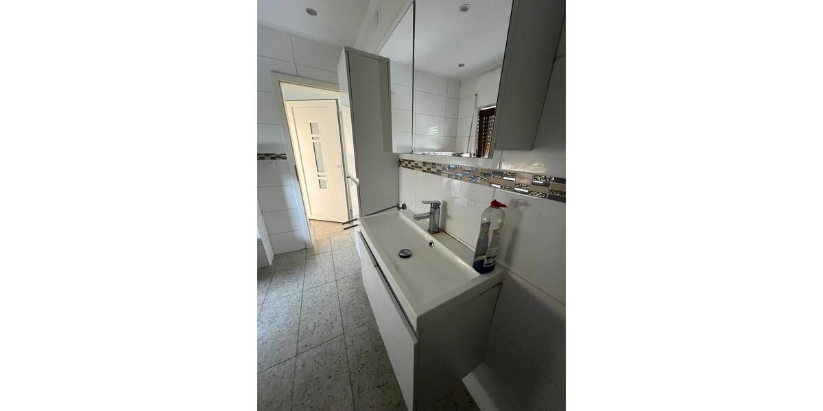 Dachgeschoßwohnung Wittlich - 3 Zimmer, 90 m&sup2;, 1.200&euro; | Angebot:26651645
