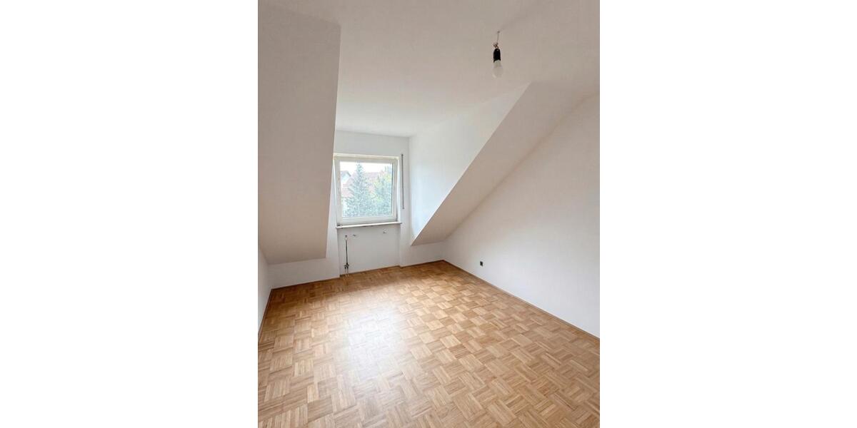 Dachgeschoßwohnung Germersheim - 3 Zimmer, 84 m&sup2;, 1.250&euro; | Angebot:26226534