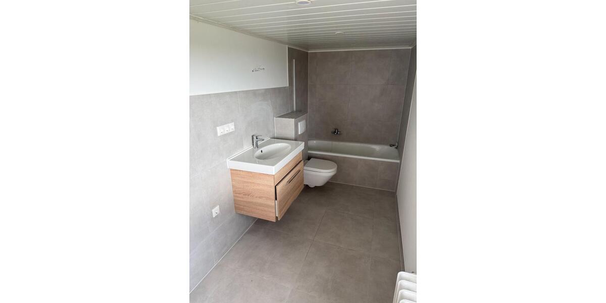 Etagenwohnung Rinteln - 4 Zimmer, 106 m&sup2;, 550&euro; | Angebot:26652772