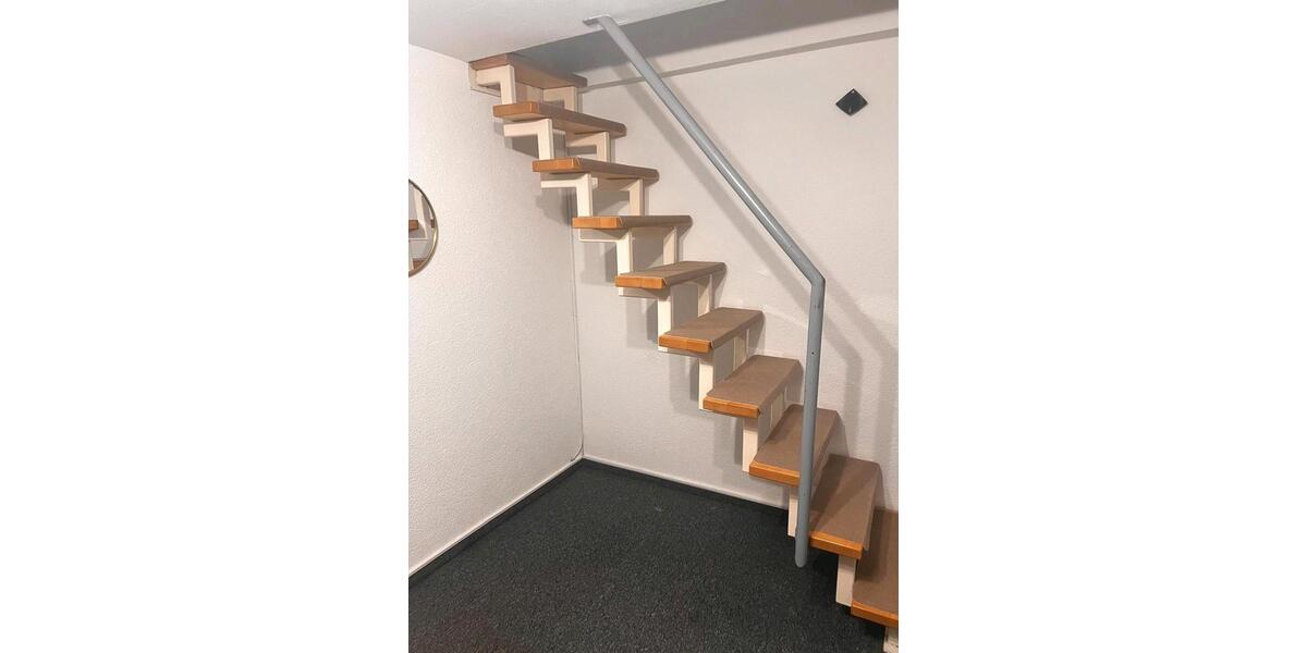 Dachgeschoßwohnung Nufringen - 49 Zimmer, 50 m&sup2;, 1.100&euro; | Angebot:24633377