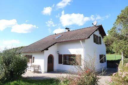 Haus Soyen - 4 Zimmer, 80 m&sup2;, 1.400&euro; | Angebot:27626382
