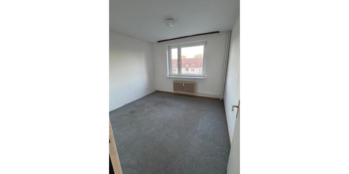Etagenwohnung Bad Oldesloe - 4 Zimmer, 90 m&sup2;, 1.300&euro; | Angebot:26624197