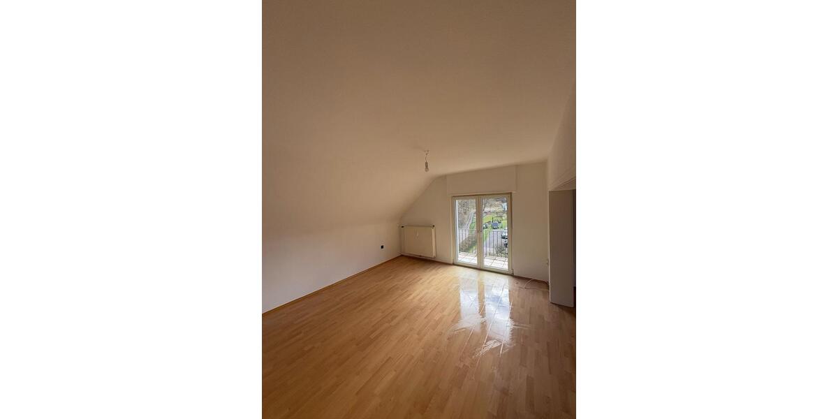 Etagenwohnung Lemberg - 3 Zimmer, 81 m&sup2;, 640&euro; | Angebot:25944478