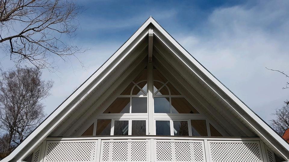 Villa Grünwald - 7 Zimmer, 325 m&sup2;, 20&euro; | Angebot:25143872