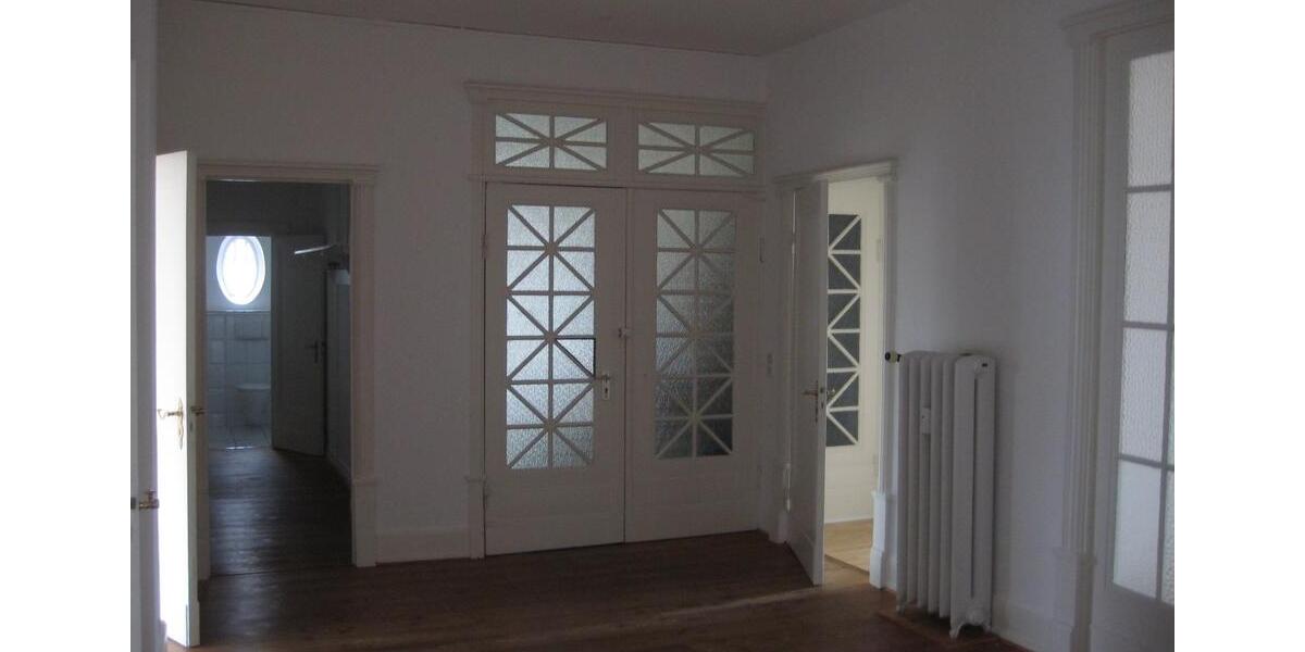 Etagenwohnung Flensburg - 5 Zimmer, 2.000&euro; | Angebot:23216606