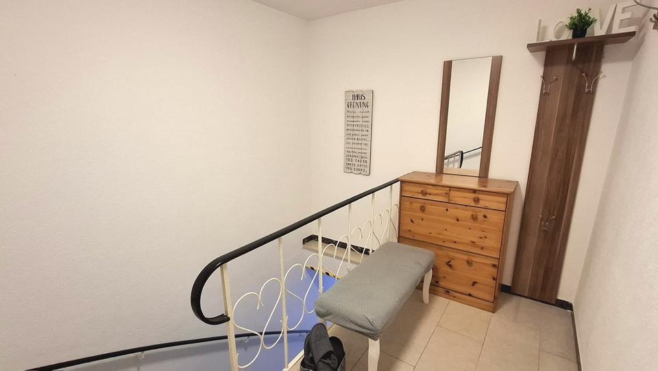 Dachgeschoßwohnung Neunburg vorm Wald - 4 Zimmer, 140 m&sup2;, 240&euro; | Angebot:25975839