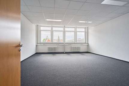 Büro in Mannheim 1.613 € 248 m² zimmer
