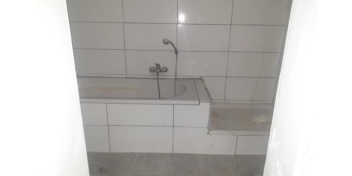 Etagenwohnung Reutlingen Reutlingen (Kernstadt) - 5 Zimmer, 110 m&sup2;, 1.350&euro; | Angebot:24801947
