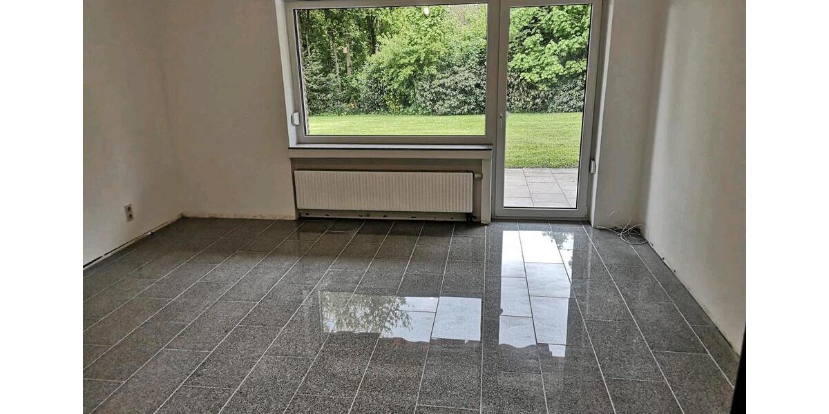 Erdgeschoßwohnung Much - 1 Zimmer, 100 m&sup2;, 1.300&euro; | Angebot:26699640