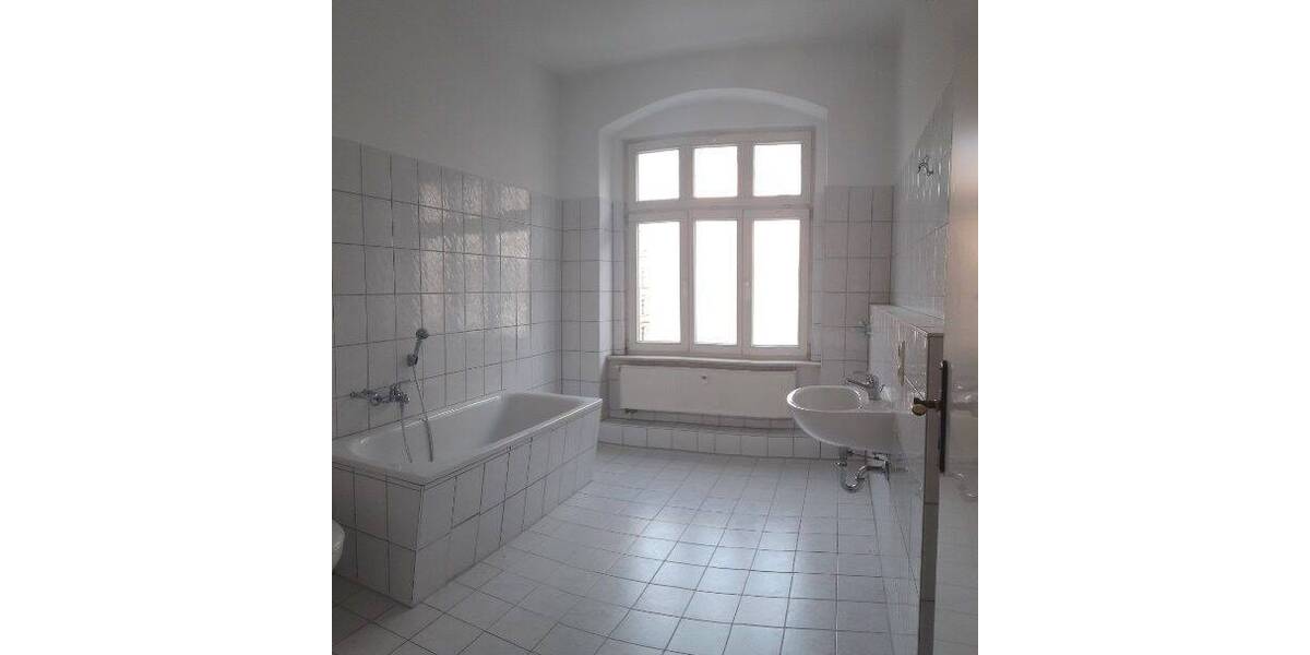 Etagenwohnung Görlitz Innenstadt - 4 Zimmer, 123 m&sup2;, 670&euro; | Angebot:26189249