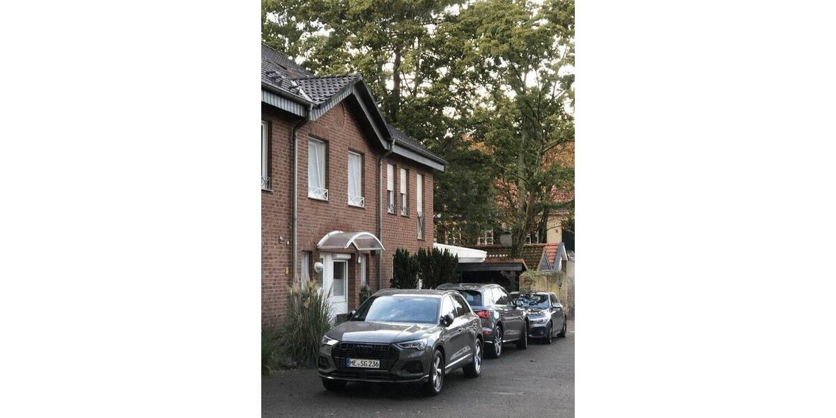 Reihenmittelhaus Monheim am Rhein Monheim - 4 Zimmer, 133 m&sup2;, 2.000&euro; | Angebot:26919119