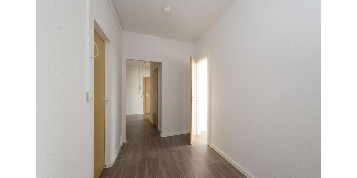 Etagenwohnung Halle (Saale) Silberhöhe - 5 Zimmer, 102 m&sup2;, 612&euro; | Angebot:25265863