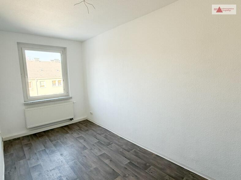 Etagenwohnung Sehmatal - 3 Zimmer, 57 m&sup2;, 316&euro; | Angebot:24674504