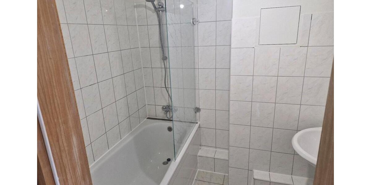Etagenwohnung Schwerin Neumühle - 2 Zimmer, 61 m&sup2;, 700&euro; | Angebot:26563573