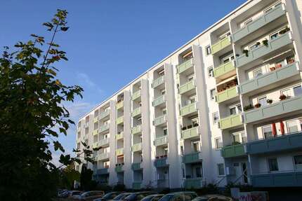Wohnung Magdeburg Alt Olvenstedt - 2 Zimmer, 54 m&sup2;, 297&euro; | Angebot:26392462