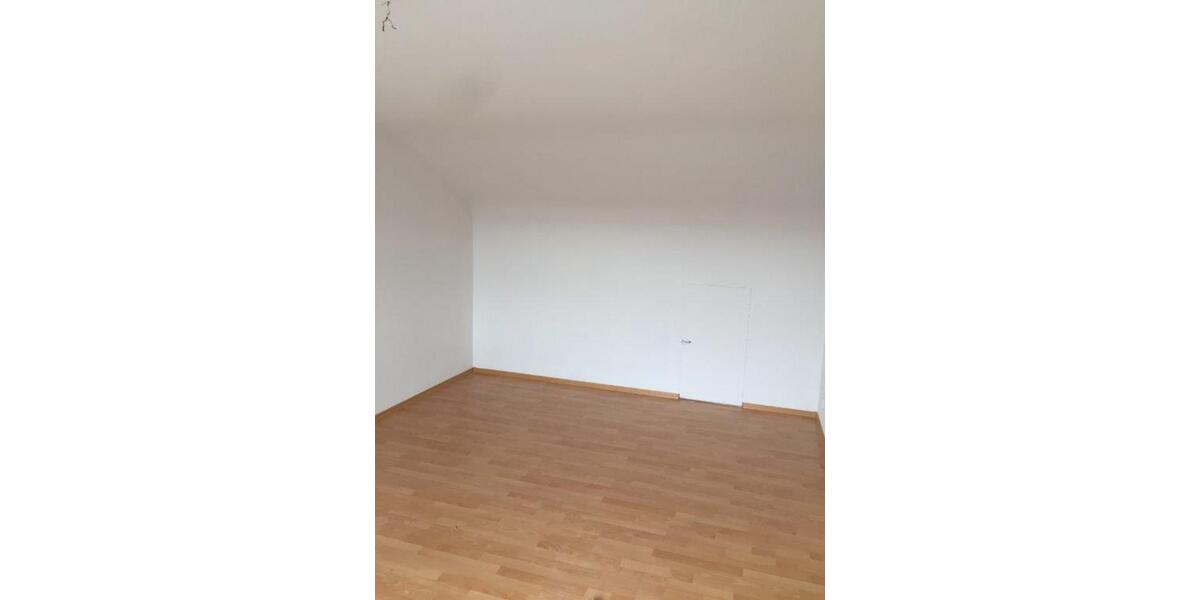 Dachgeschoßwohnung Freudenstadt - 3 Zimmer, 86 m&sup2;, 850&euro; | Angebot:24840688